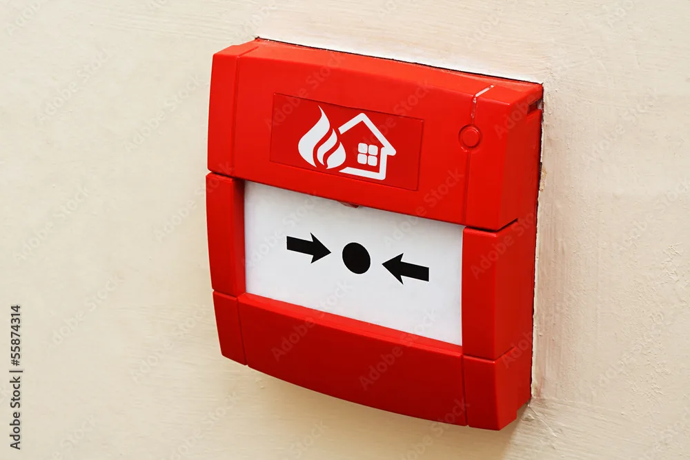 Detecție incendiu | Proiectare si instalare sisteme de securitate, sisteme de alarma si supraveghere video pentru obiective civile, industriale si comerciale, institutii guvernamentale, cladiri administrative etc. Automatizari Brasov, Interfonie si control acces Brasov