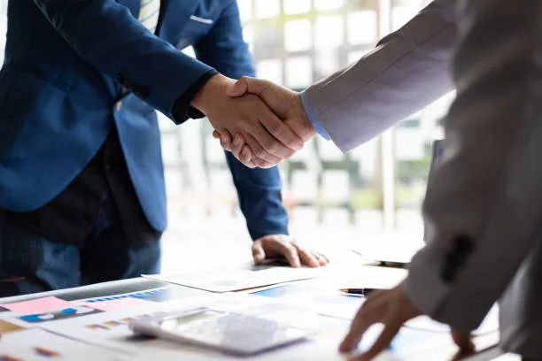 Consultanță | Proiectare si instalare sisteme de securitate, sisteme de alarma si supraveghere video pentru obiective civile, industriale si comerciale, institutii guvernamentale, cladiri administrative etc. Automatizari Brasov, Interfonie si control acces Brasov